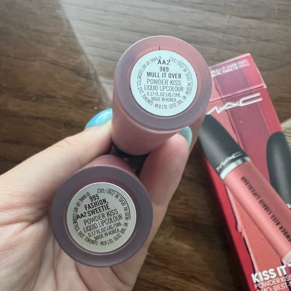 New! MAC Kiss It Twice Powder Kiss Liquid Duo Best-Sellers - Picture 5 of 5